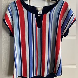 Summer blouse- t shirt with triangle cutout